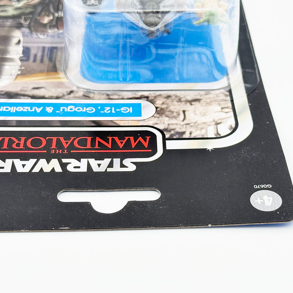Hasbro Kenner Star Wars The Mandalorian IG-12, Grogu, and Anzellan Retro Collection Action Figure
