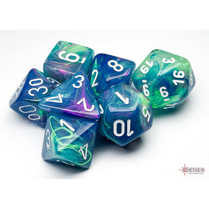 Festive Waterlily/white Polyhedral 7-Dice Set