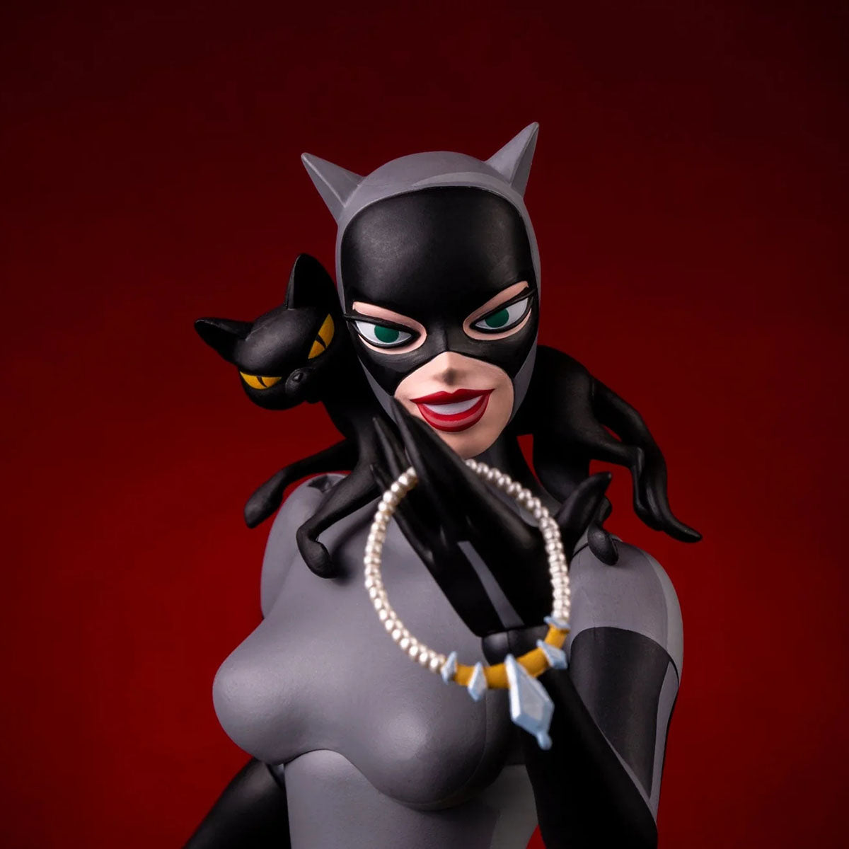 Mondo Batman: The Animated Series - Catwoman 1/6 Scale Figure - Regular Edition